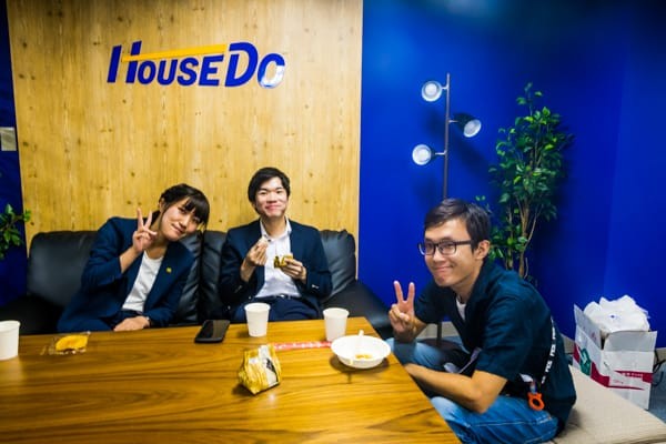 ソファーもあります